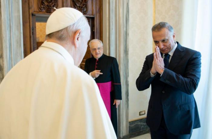 Paus Fransiskus mengutuk serangan ‘keji’ terhadap perdana menteri Irak