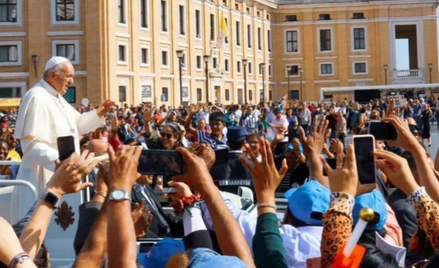 数千年轻人聚集罗马，深入探讨圣周的意义